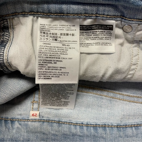 Levi’s Jean Shorts Women’s Size 29 Light Blue Denim Cut Off - Picture 7 of 8